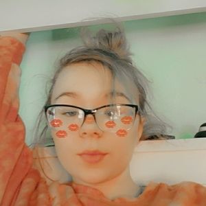 Meet your Posher, Janessa